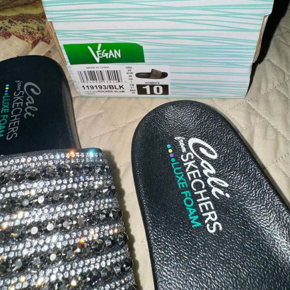 Cali Sketchers Rhinestone Slip On Black Sandals NIB Size 10